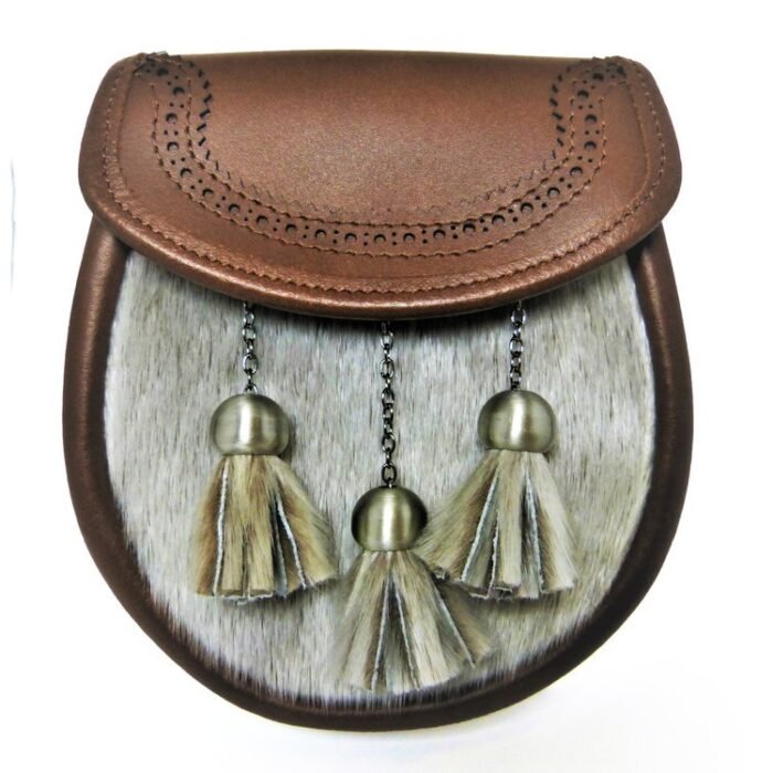 Brown-Leather-Sporran-with-Sealskin.jpg